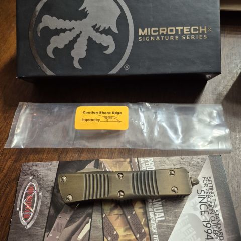 Microtech Troodon D/E