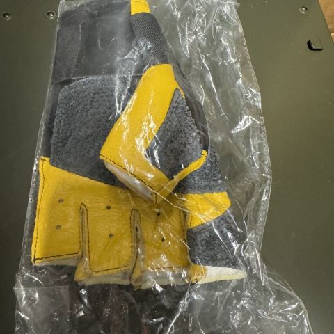 Creedmore shooting glove new