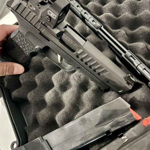 SIG 365 Fuse NIB with extra 