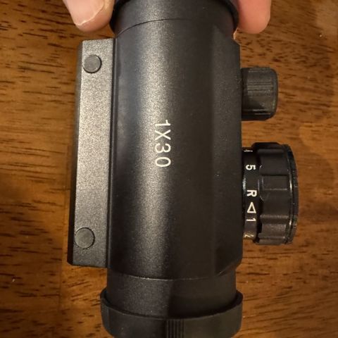 SportsGoods 1X30 Red/Green Dot