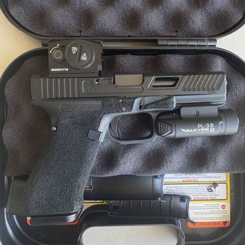 Glock 17 Gen 4 Package