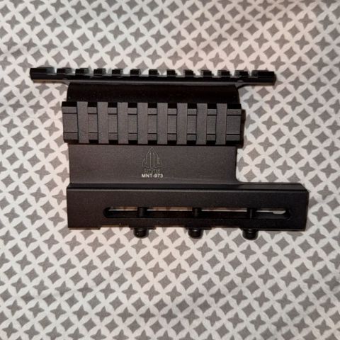 UTG AK side mounting rail