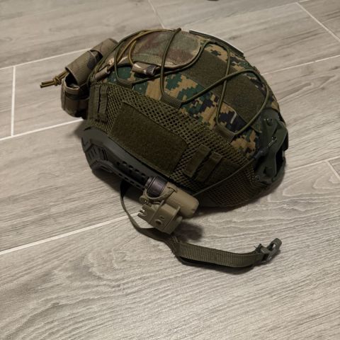 Helmet with Surefire HL1