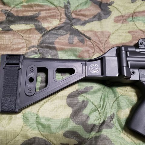SB Tactical Full size MP5 Folding Brace