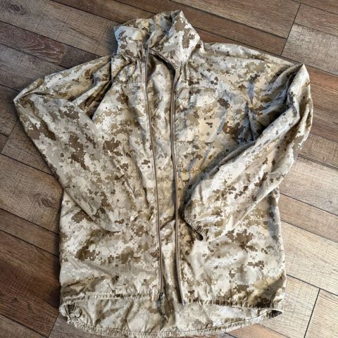 Patagonia lvl 4 wind shirt 