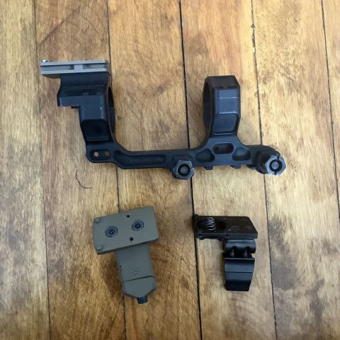 Multiple optic mounts