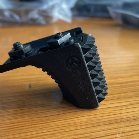 Magpul barricade stop