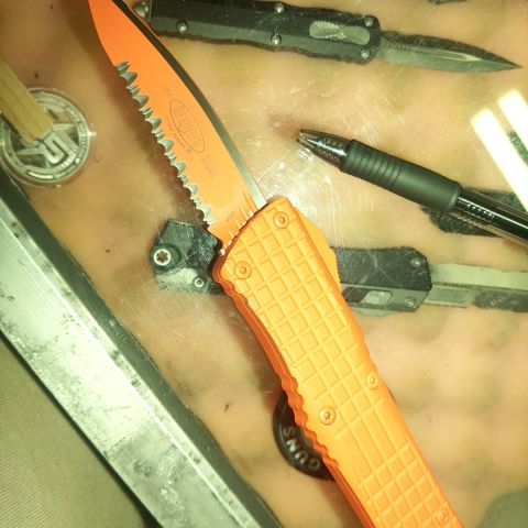 Microtech combat troodon rescu