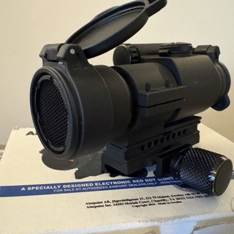 Aimpoint PRO w/ QRP Mount
