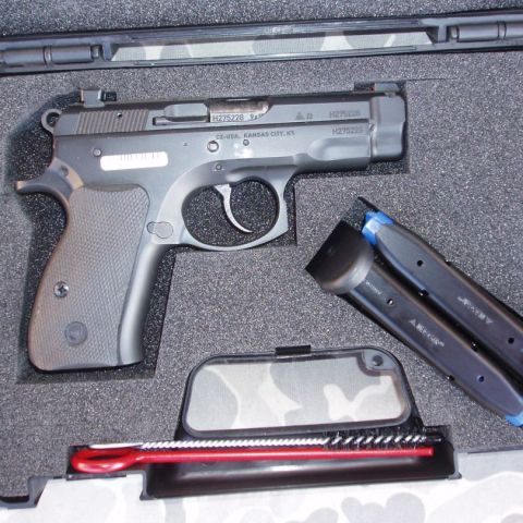 CZ 75 Compact Mcarbo Night Sig