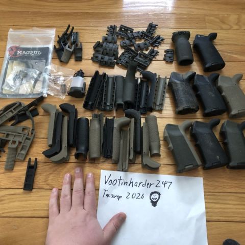 Magpul MIAD grips and More+ 