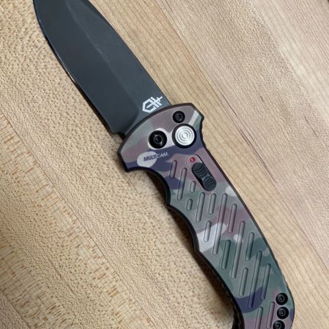 Gerber 06 Auto Multicam Knife
