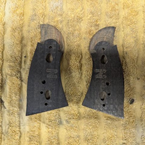 Altamont N-Frame Grips