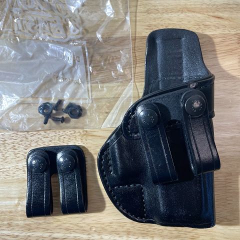 Leather IWB Holster - Glock 19