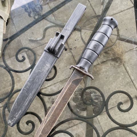 Vintage Glock Knife Round Logo