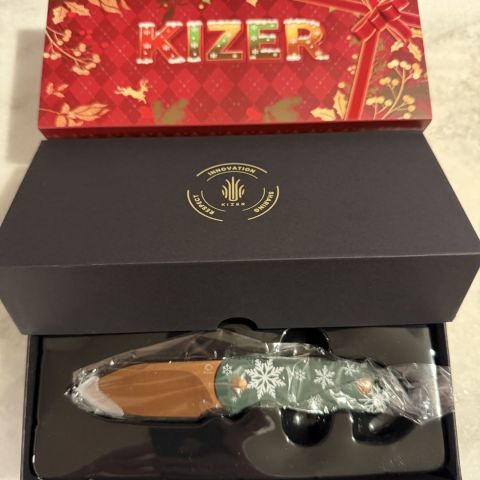 Kizer Drop Bear Christmas 