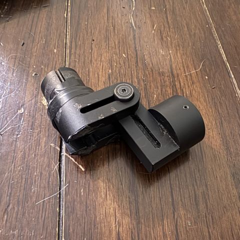Vector ambi folding adapter 