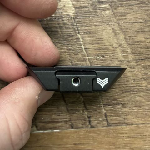 T-1 t-2 swamp fox mount