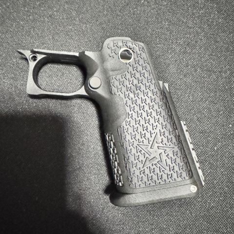 Staccato C2 Grip W/Mag Release