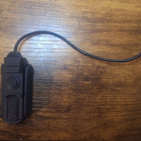 Holoson duel crane switch 