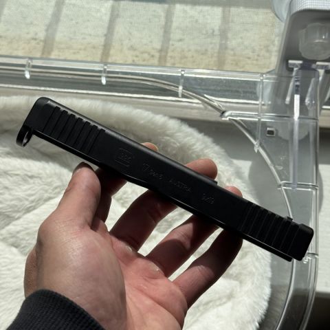Stripped Glock 17.5 RMR mill 