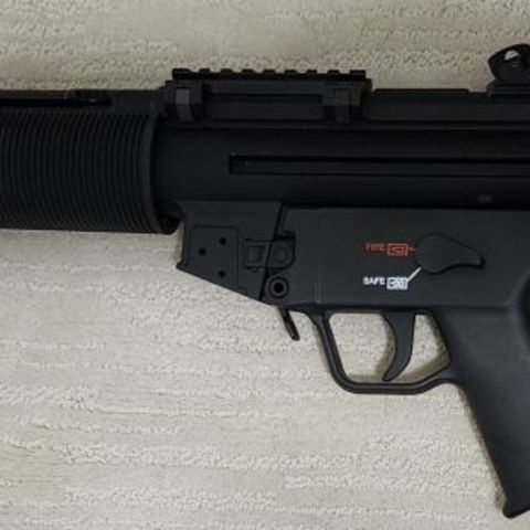 HK MP5 Rifle .22LR & 4 25RD Magazines