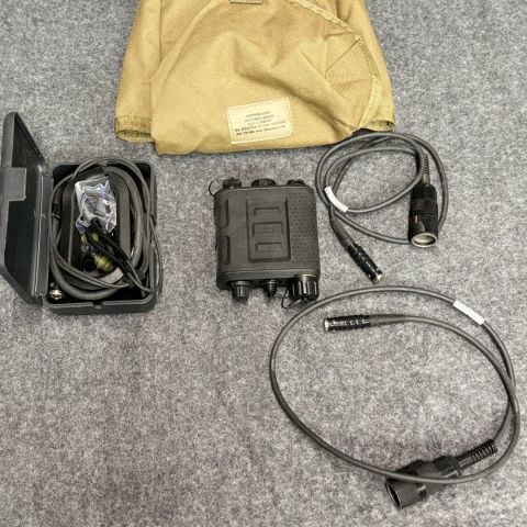 Invisio x50 kit with x5 in-ear