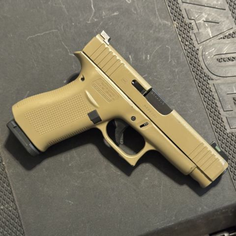 Glock 48 + Shield Arms mags