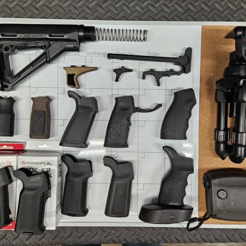 AR-15 Grips Stocks Magpul DD