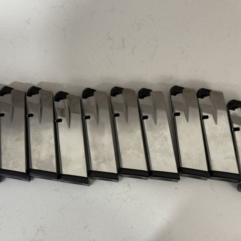 NEW Hellcat Pro 15rd mags (5)