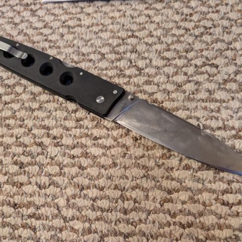 Cold Steel 6" Hold Out