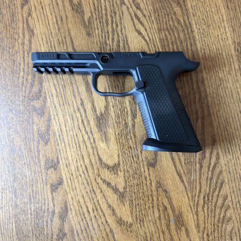 Brouwer 1823 P320 Grip