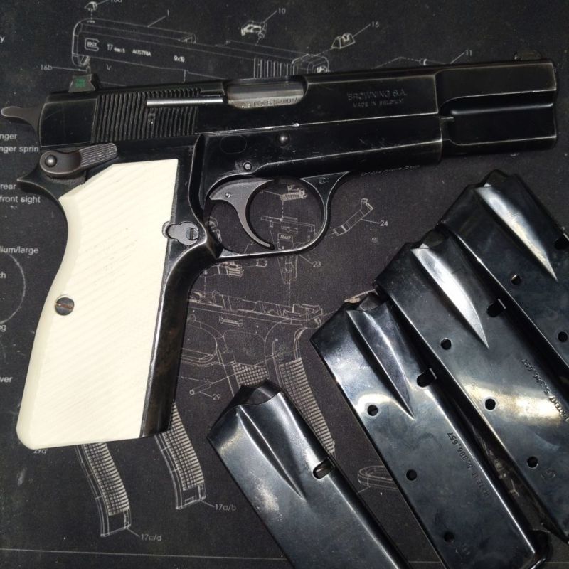 モ*ス様 呑*。様 F.N. BROWNING HI-POWER Mk-III モ*ス様 呑*。様 F.N. BROWNING HI-POWER Mk-III