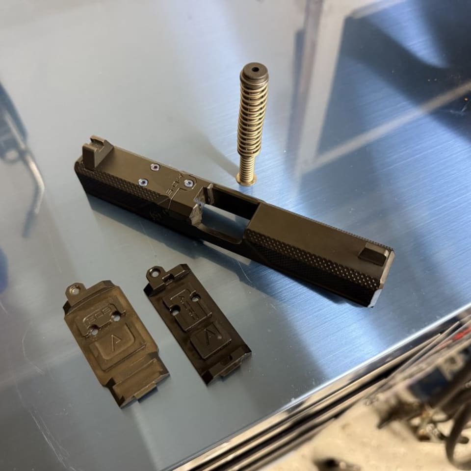 Image 2 - Agency Arms Syndicate S2 slide