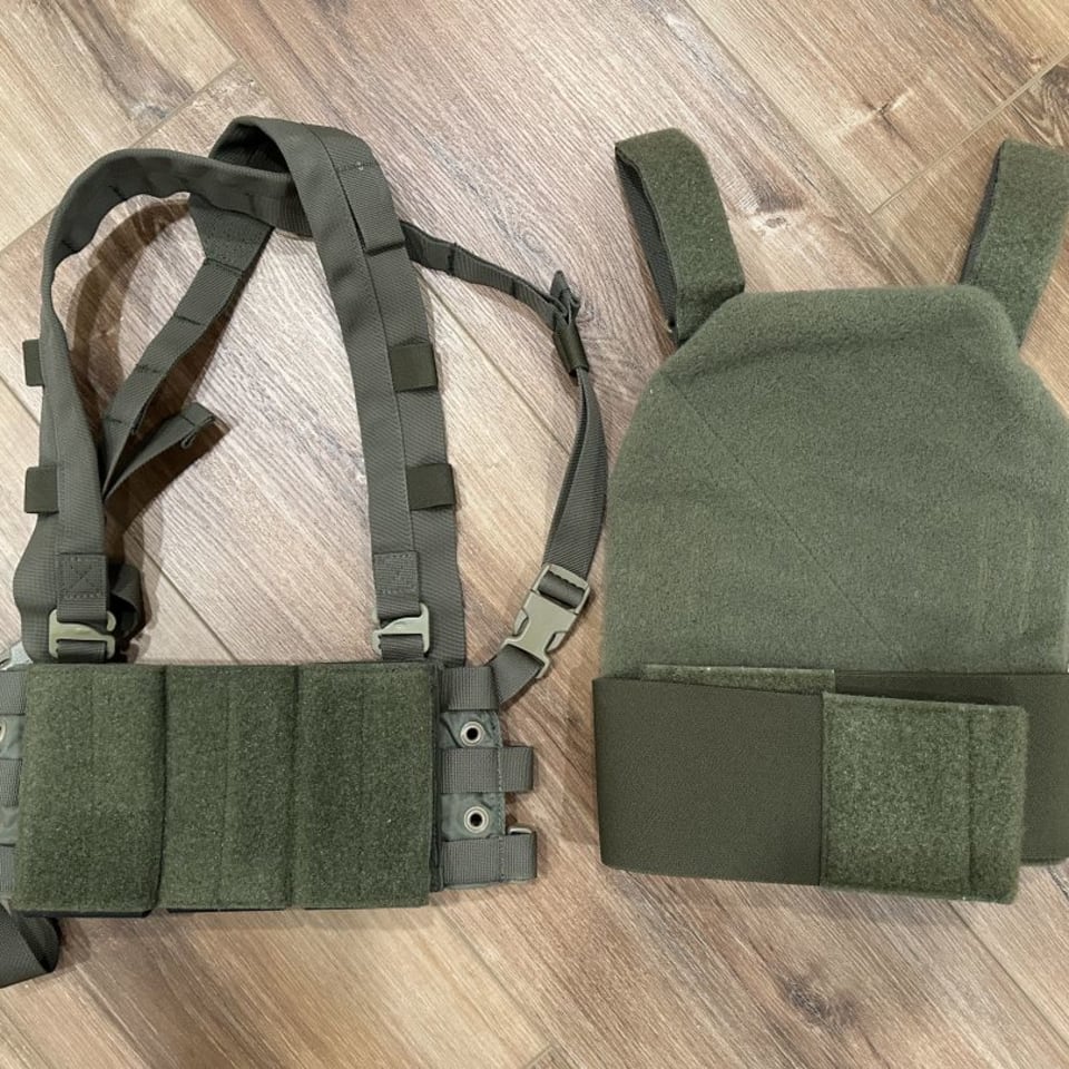 Image 1 - SKD Pig Carrier & Chest Rig