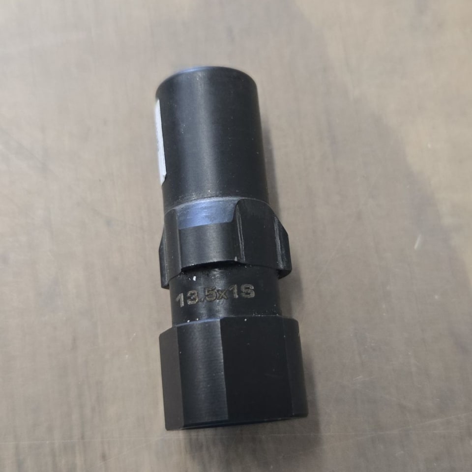 Image 1 - 13.5 X 1S TRI LUG ADAPTER