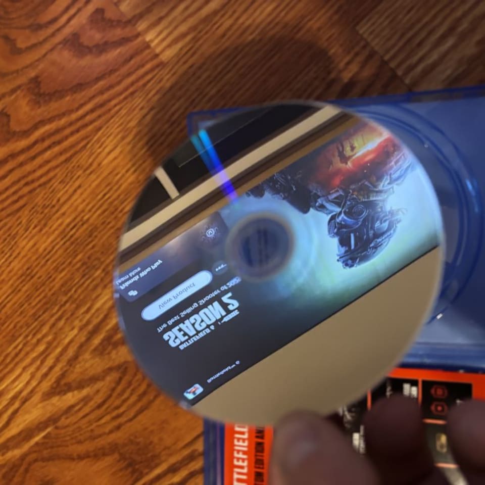 Image 3 - Like new BF6 for PS5