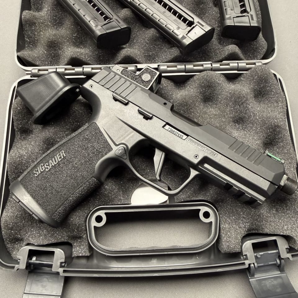 Image 2 - Sig P322, 4 mags, Romeo Zero 