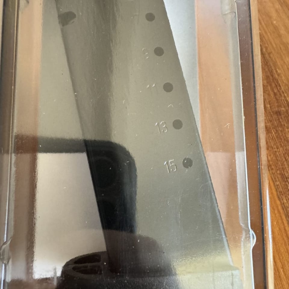 Image 3 - S&W M&P .40 magazines new