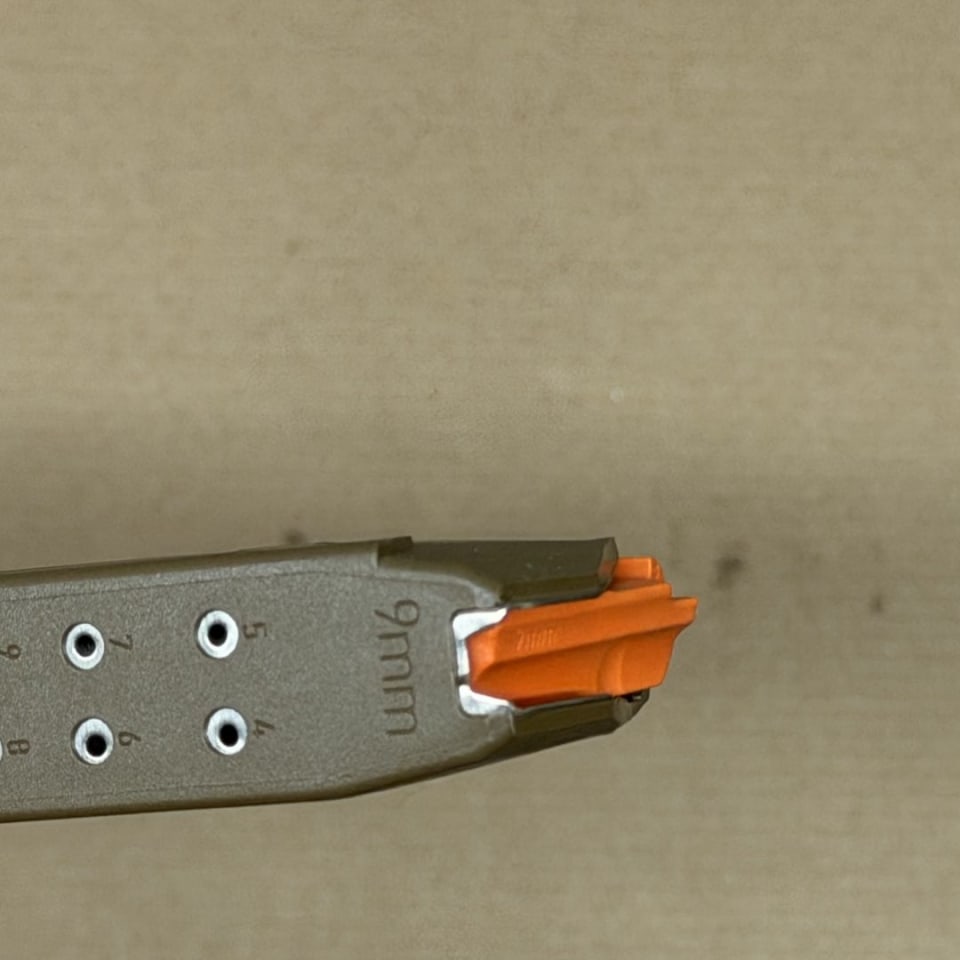 Image 2 - *INACTIVE* Glock 17 FDE G5 Mag
