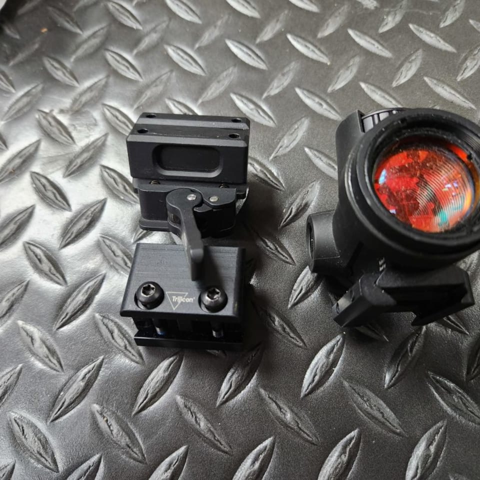 Image 2 - Trijicon MRO 