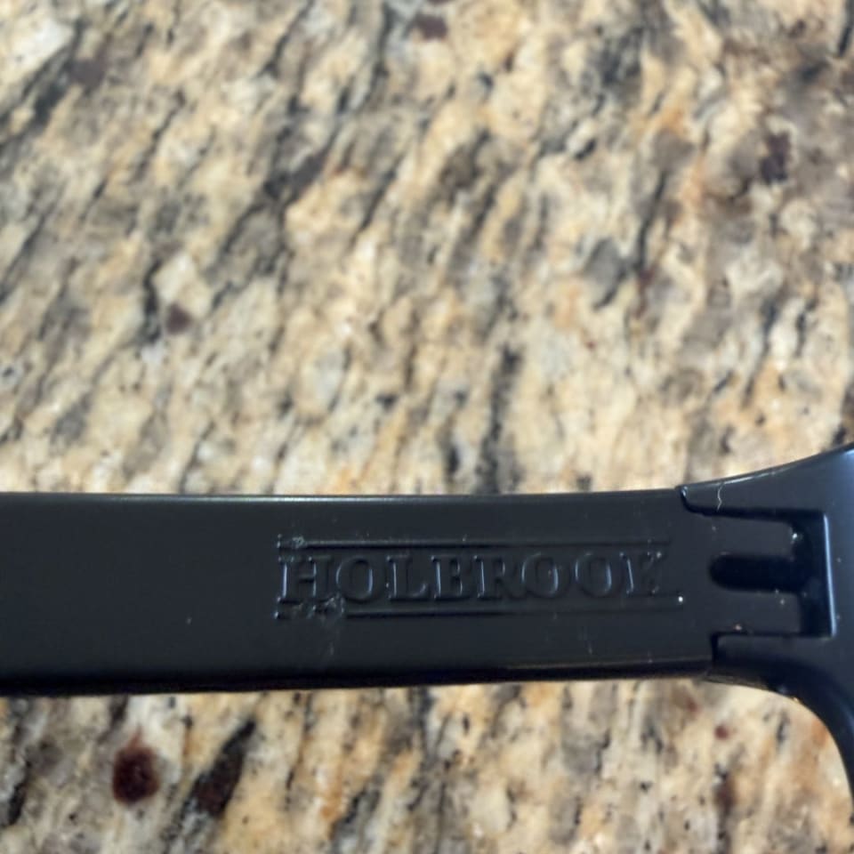 Image 4 - Oakley Holbrook 