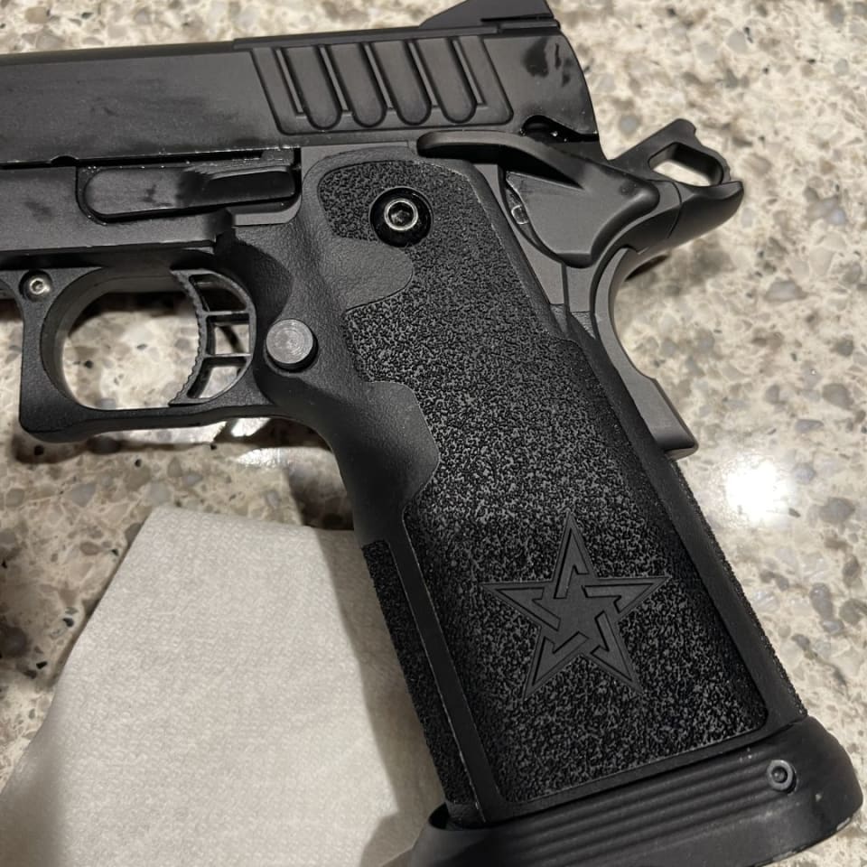 Image 1 - Staccato P  / XC tac grip