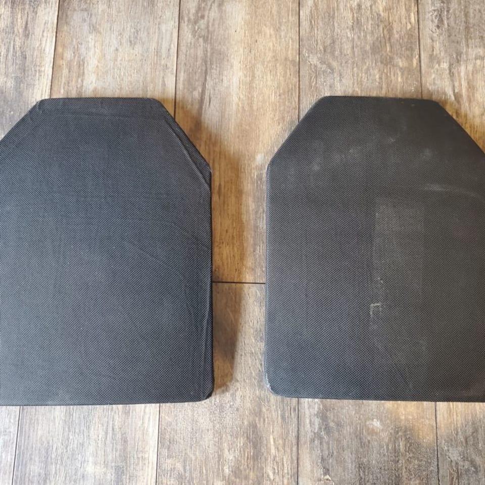 Image 3 - Ceradyne Plates SAPI/ESAPI Med