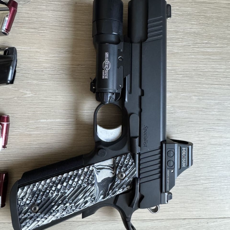 Image 2 - DanWesson Specialist 10mm 1911