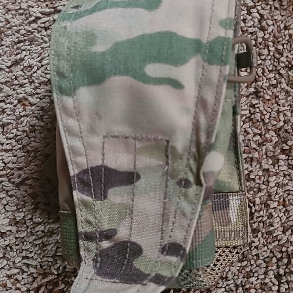 Image 2 - Gear and pouches 