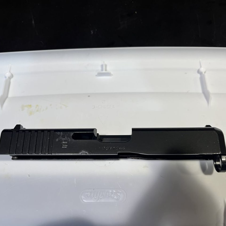 Image 4 - Glock 19 gen 5 stripped slide