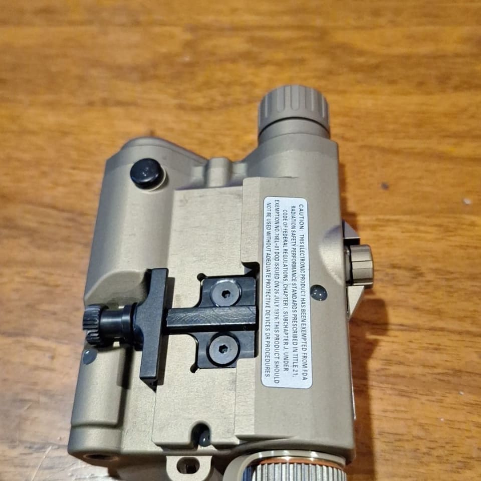 Image 3 - LA5B peq metal body 