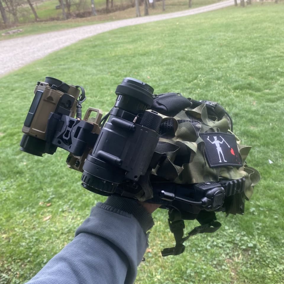 Image 4 - Full kit Helmet setup