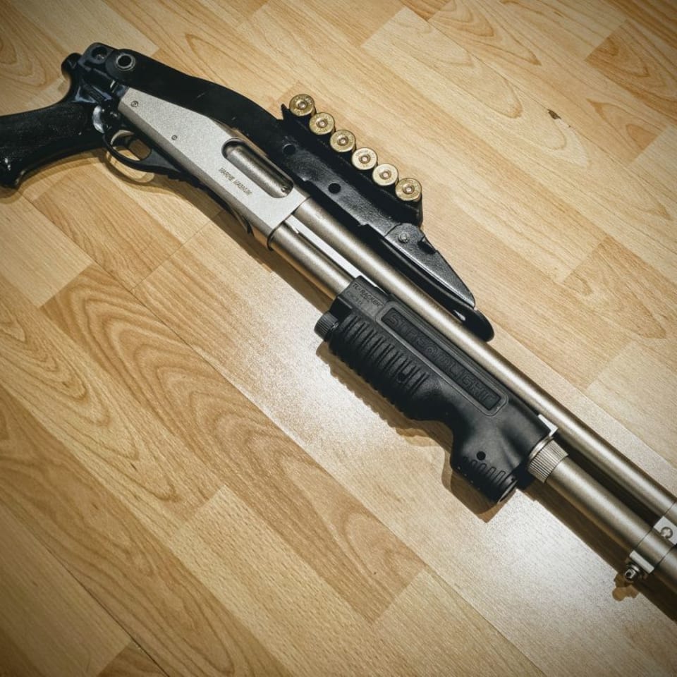 Image 1 - REMINGTON 870 MARINE MAGNUM